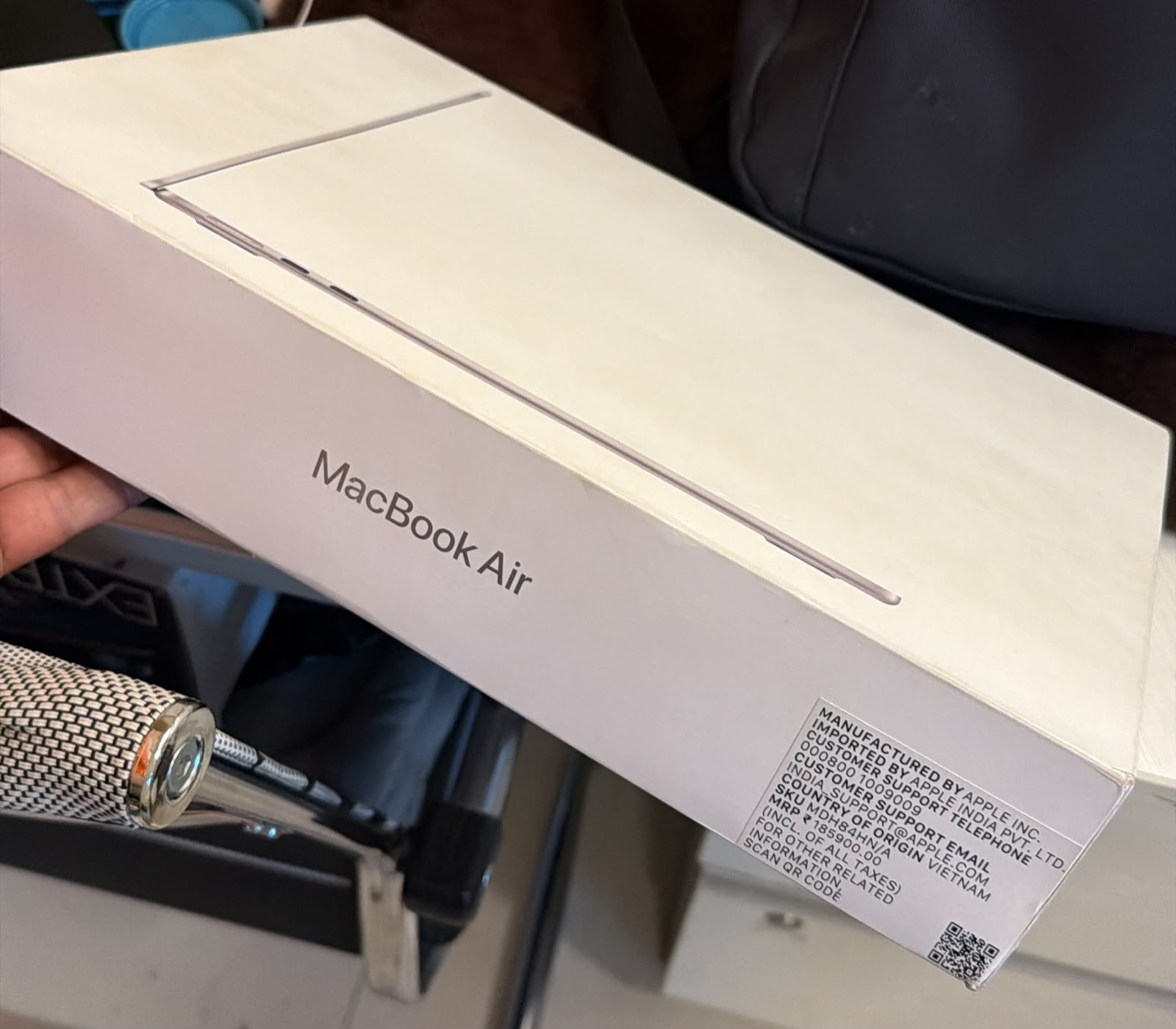 MacBook AIR - M5