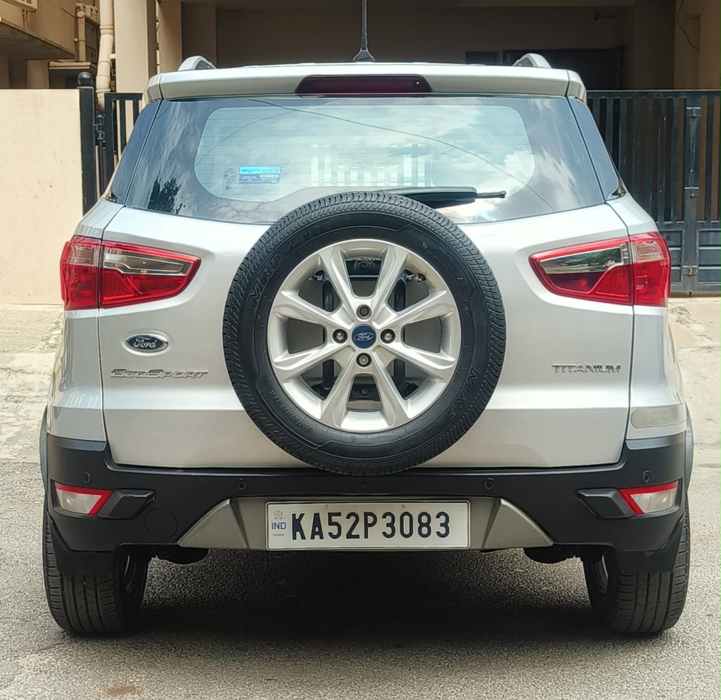 Ecosport petrol manual transmission 2nd owner 2018 model 2